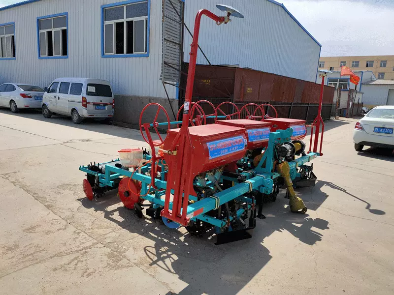 Market Dynamics and Future Trends of Harvesting Machinery